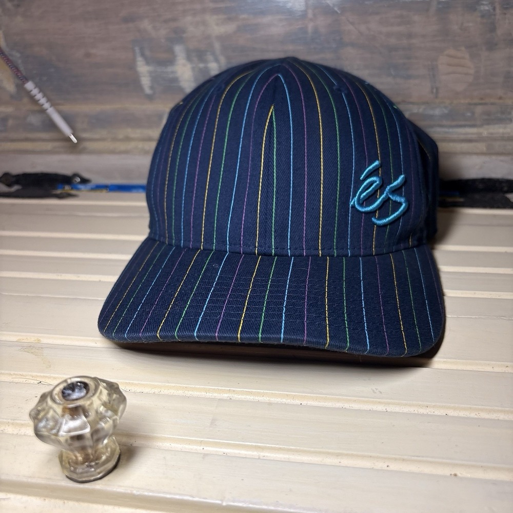 Vintage eS Skateboarding Hat 90s Pinstripe Flexfit Fitted Cap Mens Adult EUC